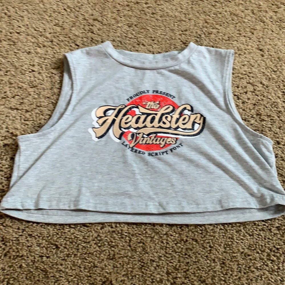 loose crop top size small